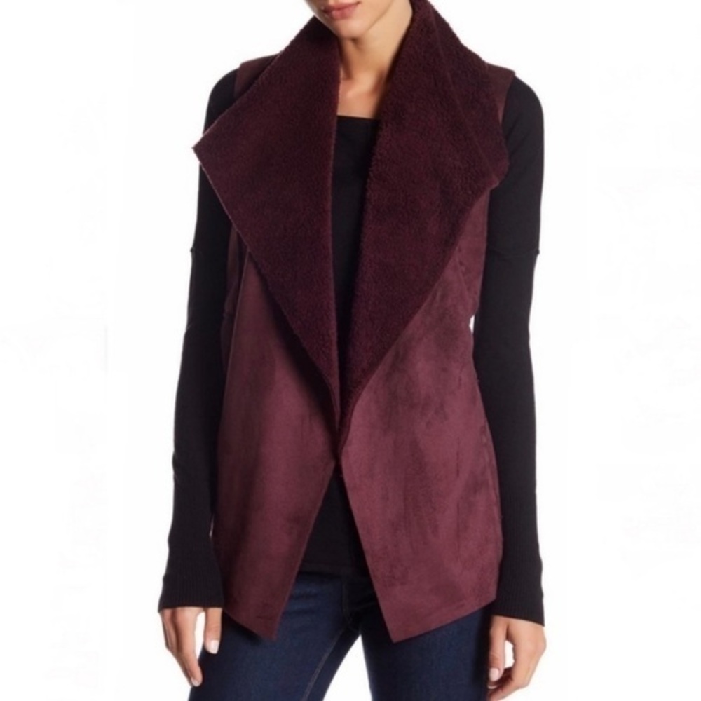 Susina burgundy sherpa lined faux suede vest size M